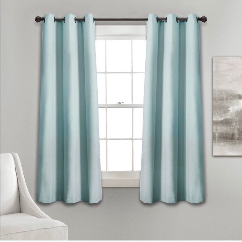 2 Blue Curtains